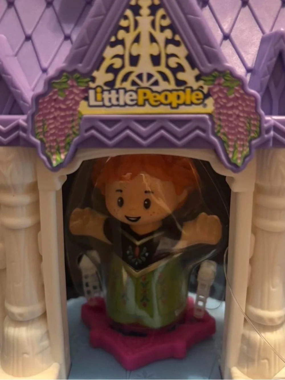 Fisher-Price Little People Frozen Playset - Purple and Blue